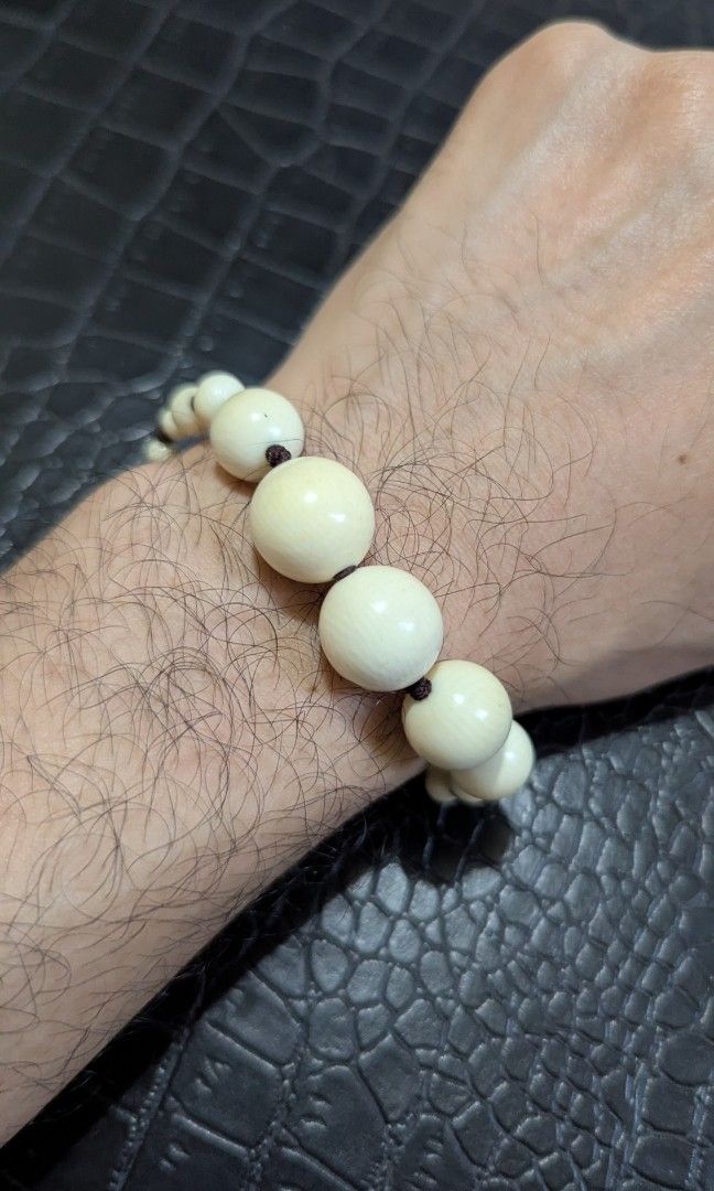 Ivory bracelet - Antique beaded bracelet (Category: Luxury Accessories) located in Cavite. Submitted by luckygingerivy (Listing ID 1395802911, Image 1). Description: Antique ivory beads, pre-ban. Perfect for collectors. .