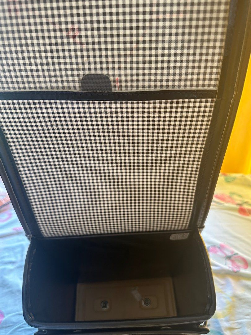 Japanese Style School Bag (Category: Luxury Bags & Wallets) located in Manila. Submitted by sherwae115 (Listing ID 1396902960, Image 3). Description: Good condi out and inside x sensi dm if need more photos can meet up depending on location.