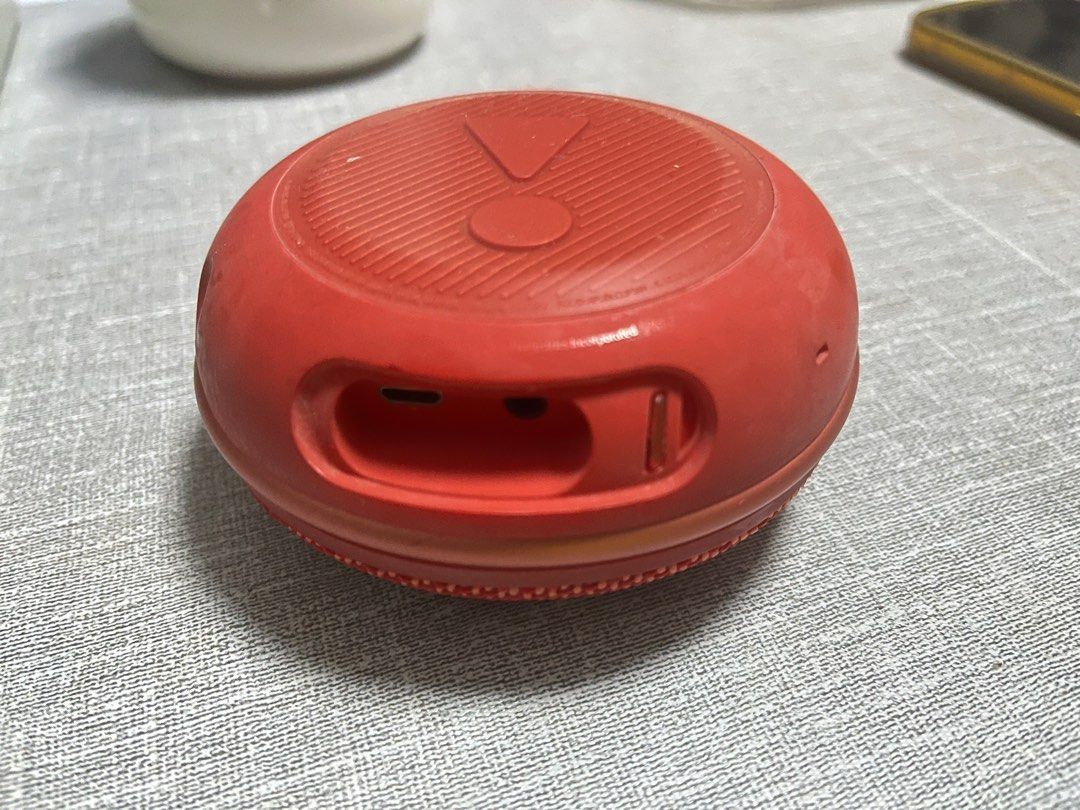 JBL Bluetooth speaker63990759233025114