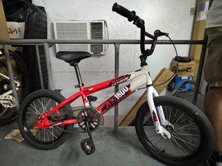 （分類：）位於 。 由 mickycarou 提交（商品編號 1397035428，圖片 1）。簡介： 。