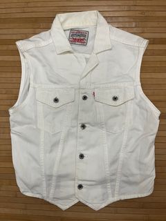 (Category: ) located in . Submitted by 88_thrift_store (Listing ID 1397012611, Image 1). Description: .