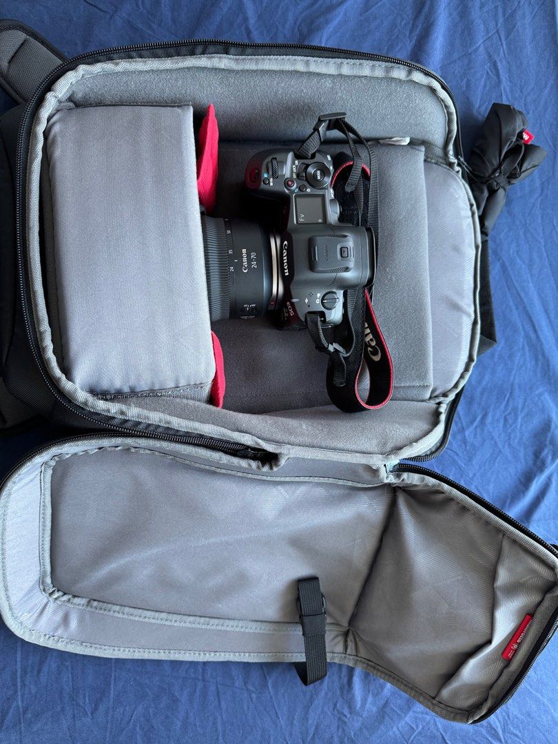 Manfrotto Camera Backpack （分類：相機袋）位於 Hong Kong。 由 vince1512 提交（商品編號 1396926432，圖片 2）。簡介： Manfrotto camera backpack。