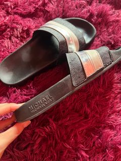 (Category: ) located in . Submitted by clairiepreloved (Listing ID 1396879404, Image 1). Description: .