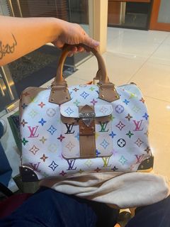 (Category: ) located in . Submitted by luckiest888 (Listing ID 1397009640, Image 1). Description: .