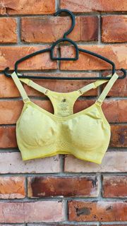 (Category: ) located in . Submitted by izzcloset (Listing ID 1396866795, Image 1). Description: .