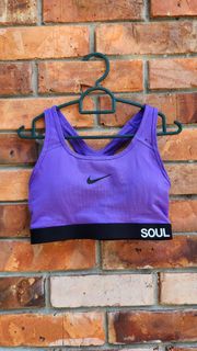 (Category: ) located in . Submitted by izzcloset (Listing ID 1396869552, Image 1). Description: .