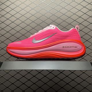 (Category: ) located in . Submitted by outlet.sneaker.shop (Listing ID 1396860451, Image 1). Description: .