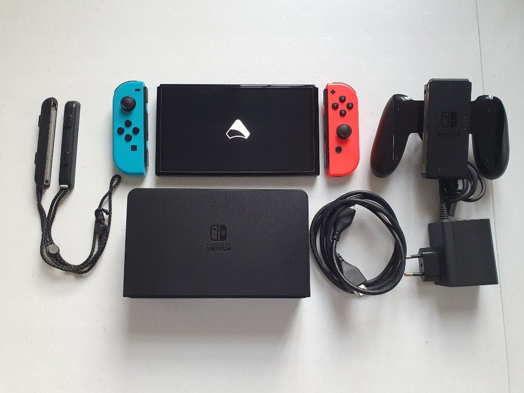 Nintendo switch Oled JB 128gb (Category: Nintendo) located in Manila. Submitted by kiddgamer (Listing ID 1396964562, Image 1). Description: Switch Oled latest firmware JB 128gb at 12.5k Complete accessories. Can be picked up or delivered thru Lbc Grab or Lalamove. Please check my legitimacy via my feedback..