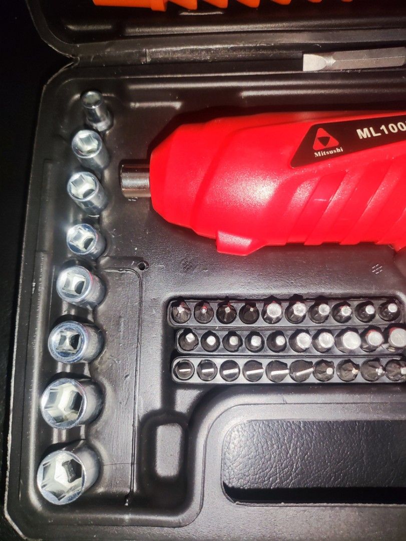 [NOT USED] Electric Screwdriver Portable Battery Powered Type C Charging (Category: Construction Tools & Equipment) located in Imus. Submitted by dracox_21 (Listing ID 1396853279, Image 2). Description: not used pa po.