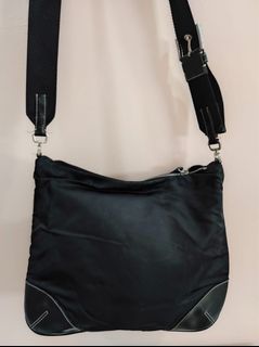 (Category: ) located in . Submitted by thebagstoryph (Listing ID 1396989610, Image 1). Description: .