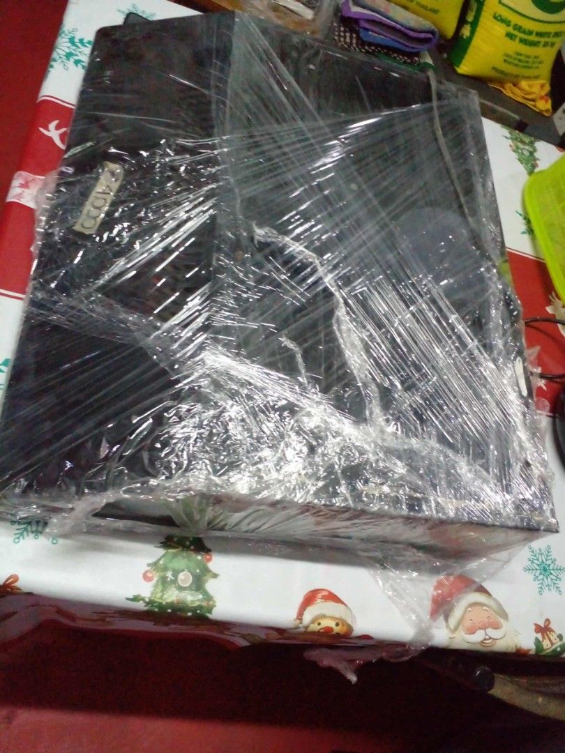 Oven (Category: Ovens & Toasters) located in Manila. Submitted by wisegem-231b (Listing ID 1396846593, Image 3). Description: - Black oven - Digital display - Glass door - Wrapped in plastic COOKING RANGE ELBA WITH RANGE HOOD FOR SALE 6K LOCATION CARLOS EXTENSION SAN BARTOLOME NOVALICHES Q.C - Multiple angle photos.