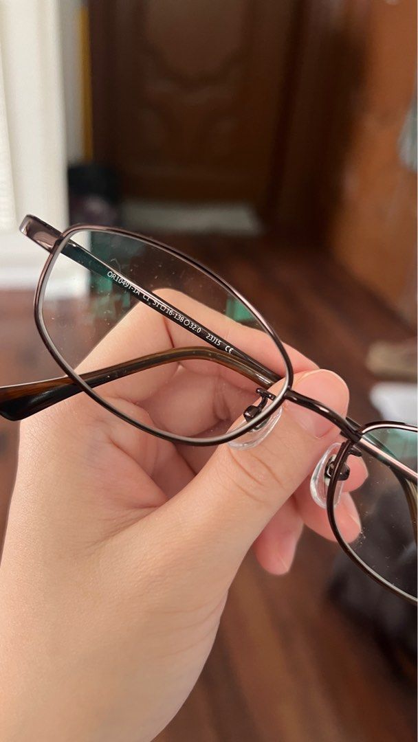 OWNDAYS Bayonette Style Eyeglasses (Category: Sunglasses & Eyewear) located in Quezon City. Submitted by sr_1521 (Listing ID 1396869963, Image 1). Description: - OWNDAYS eyeglasses - Brown rectangular frame - Sleek and stylish design - Suitable for everyday use - Model number visible.