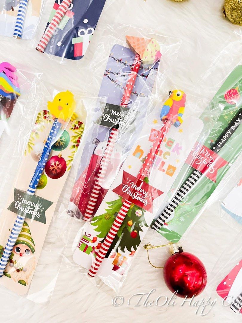 Pencil Sleeves Christmas gift (Category: Stationery & School Supplies) located in Quezon City. Submitted by declutteringcloset18 (Listing ID 1396956923, Image 2). Description: 🎄🎅🏻 Christmas pencil Sleeves 🎅🏻🎄 Php 15 pesos each DM to order #Christmas #ChristmasPH #Christmasangpao #angpao #christmasgift #moneyenvelope #Christmasgifts #pensleeves #giftideas.