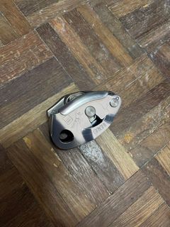 (Category: ) located in . Submitted by lockerpreloved (Listing ID 1396936197, Image 1). Description: .