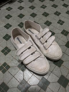 (Category: ) located in . Submitted by mingmongbingbong (Listing ID 1396957992, Image 1). Description: .