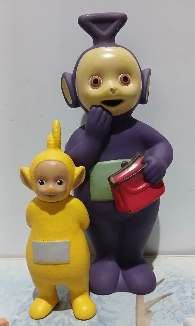 Teletubbies SET (Category: Figurines & Statues) located in San Jose del Monte. Submitted by cjheii (Listing ID 1396947454, Image 1). Description: Teletubbies Set Tinky Winky - 8.5 inches height, squiky toy and has no markings Lala - less 5.5 inches height, has paint chips and DMX markings Sold as is and as set 1st to pay policy; strictly no reservations 300 pesos Loc: SJDM Bulacan Courier: Flash.