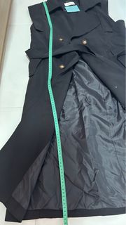 (Category: ) located in . Submitted by clothes96 (Listing ID 1396881628, Image 1). Description: .