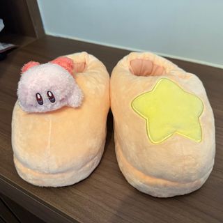 Kirby Fuzzy Slippers (Prize)64245148462337110