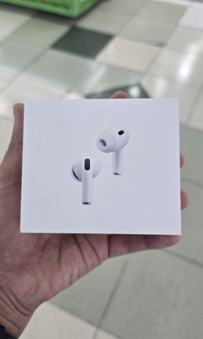Airpods Pro 3 Original (Category: Headphones & Headsets) located in Quezon City. Submitted by samanthaga21954 (Listing ID 1397076469, Image 1). Description: Airpods Pro 3 Original Brandnew Sealed with Warranty Onhand Stock.