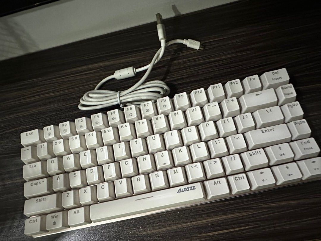 AJAZZ 61-Key Mechanical Keyboard (Category: Computer Keyboard) located in Mandaluyong City. Submitted by mathizer3086 (Listing ID 1396034236, Image 1). Description: Hindi na nagagamit. Upgraded to a new one. Just the items in the pictures. Wala ng box. See pics for details SF shoulder by the buyer.