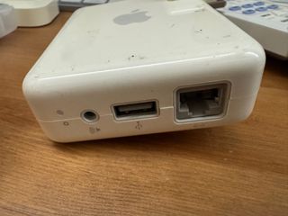 Apple AirPort Express Base Station64077639193219110