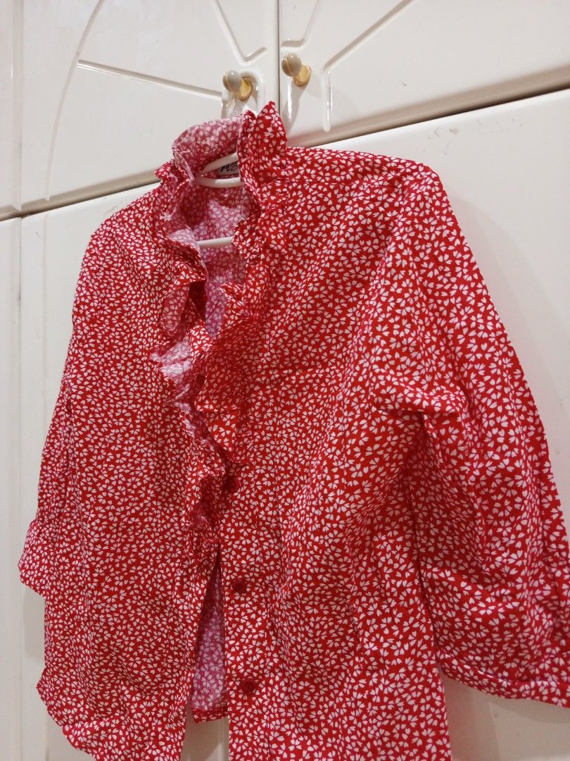 Avenue Red Blouse (Category: Blouses) located in Petaling Jaya. Submitted by everlynclothes00 (Listing ID 1397058708, Image 2). Description: .