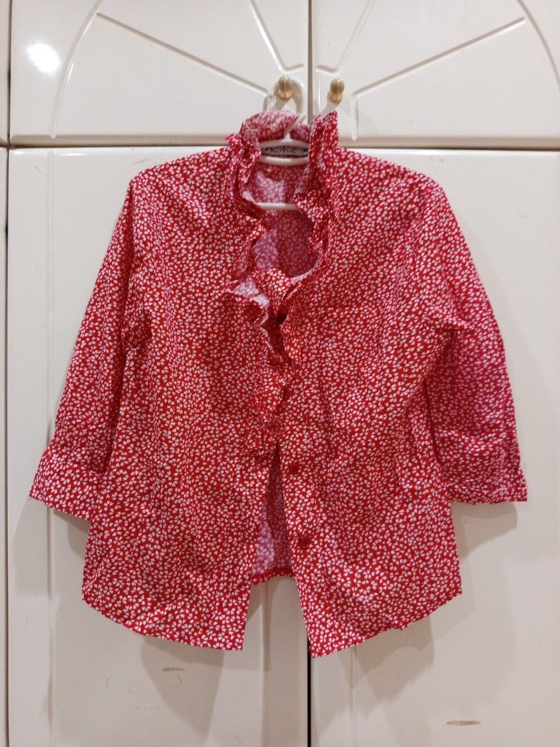 Avenue Red Blouse (Category: Blouses) located in Petaling Jaya. Submitted by everlynclothes00 (Listing ID 1397058708, Image 1). Description: .