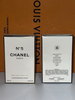 (Category: ) located in . Submitted by perfumetastic (Listing ID 1397168074, Image 1). Description: .