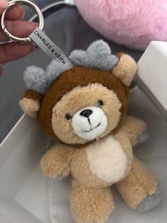 Charles & Keith 小熊🐻鎖匙扣 bear charm64226447376131110