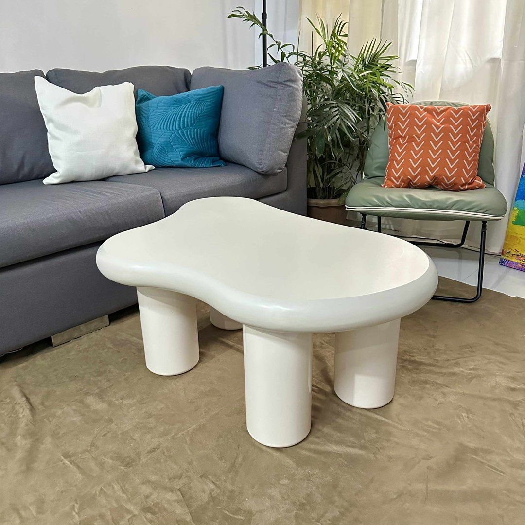 Minimalist Cloud Table (Category: Tables & Sets) located in Marikina City. Submitted by pamelamoralde055 (Listing ID 1397219621, Image 2). Description: Cloud Modern Table - Stylish oval coffee table - Modern design - Available in black and white - Sturdy cylindrical legs - Perfect for living rooms - Ideal for decor and snacks.