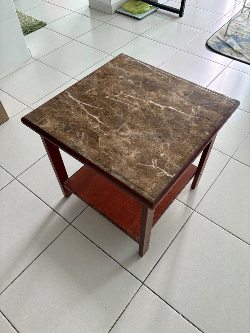 Coffee Table (Category: Tables & Sets) located in Kuala Lumpur. Submitted by gamezhub (Listing ID 1397182963, Image 1). Description: 7/10 condition, very sturdy structure.