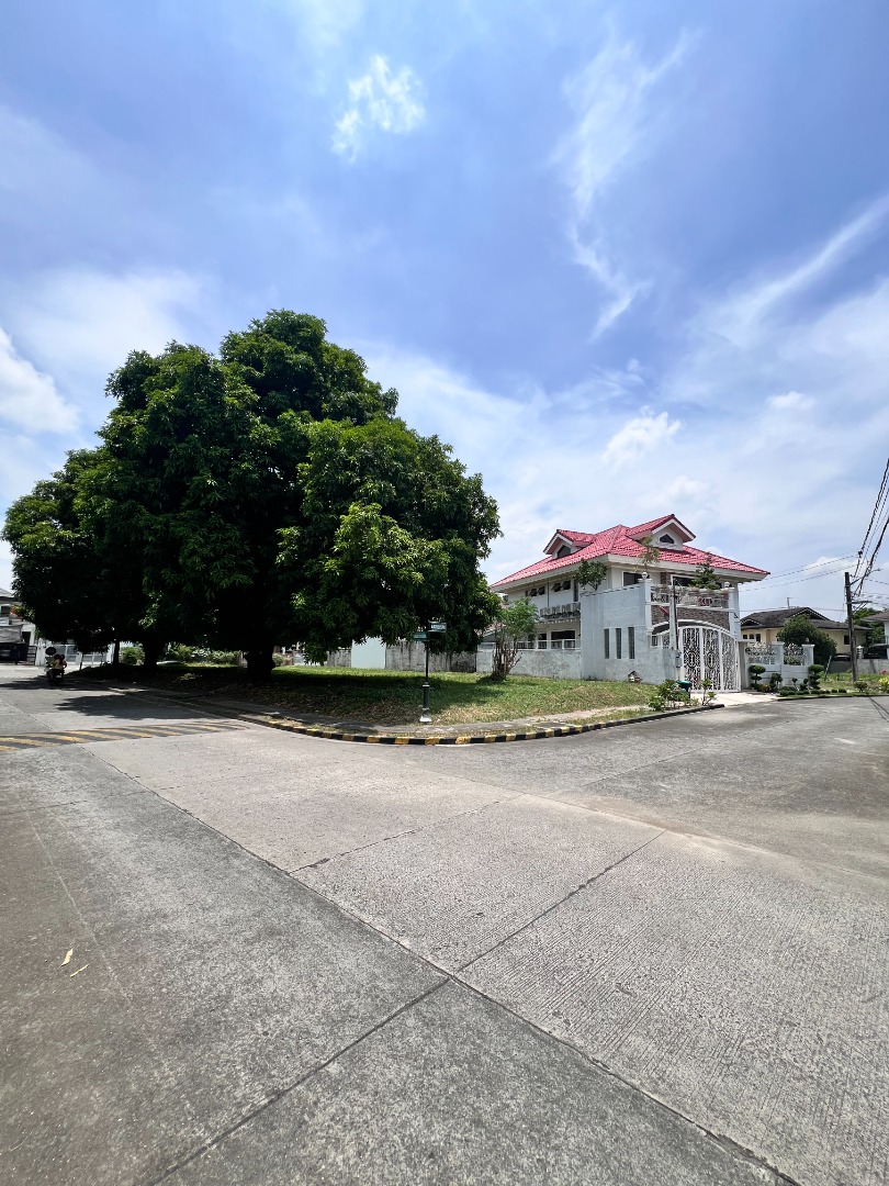 (Category: ) located in . Submitted by kbmrealty (Listing ID 1397126262, Image 1). Description: .