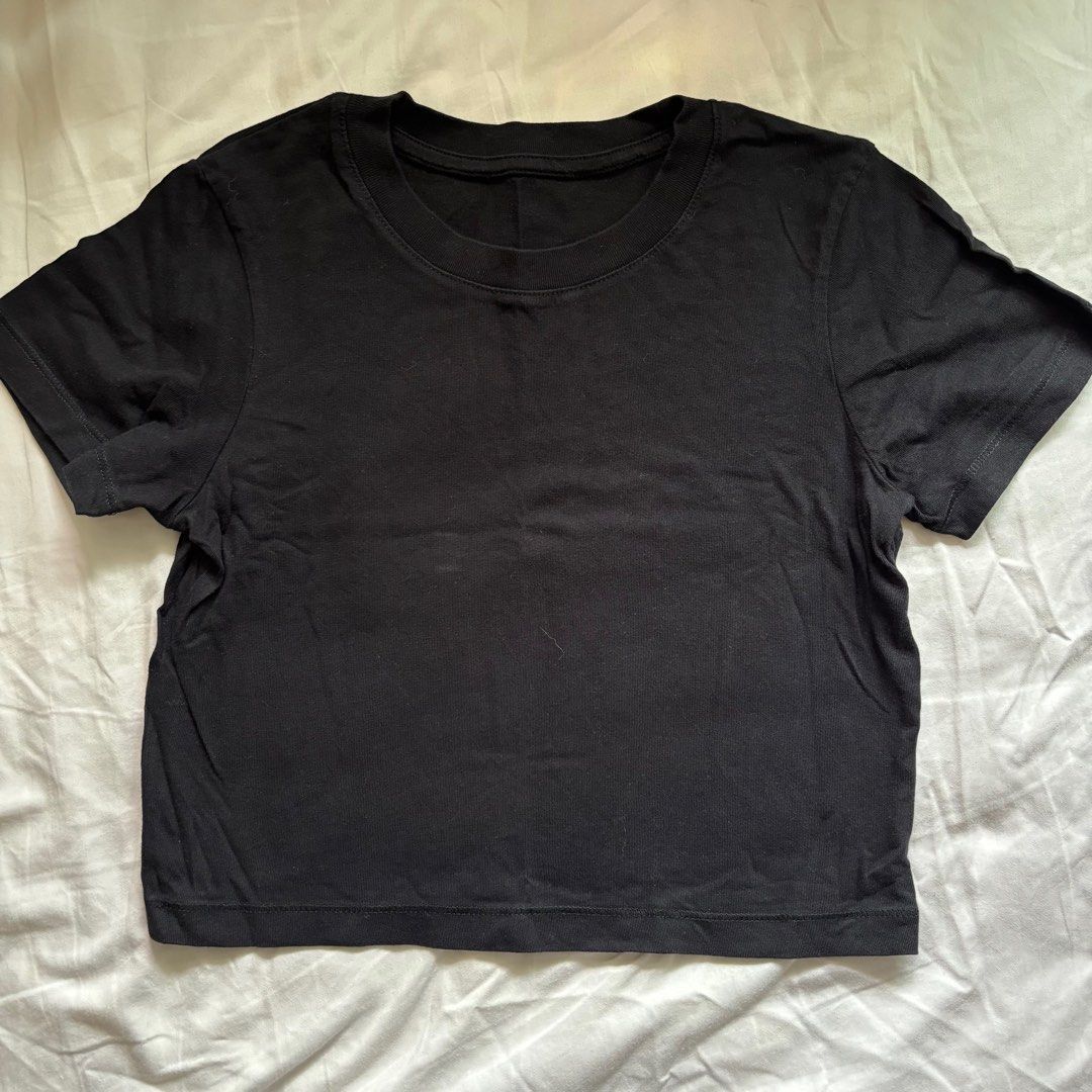 crop tops, basic tee (Category: Shirts) located in Singapore. Submitted by 10doll4rs (Listing ID 1397058415, Image 3). Description: $8 each.