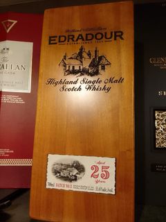 (Category: ) located in . Submitted by legendwhiskywatches (Listing ID 1397198941, Image 1). Description: .