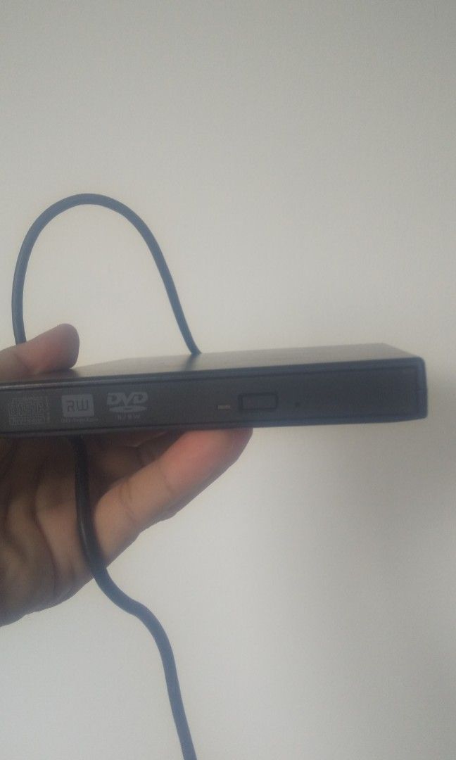 External DVD (Category: Hard Disks & Thumbdrives) located in Carmona. Submitted by rpute (Listing ID 1397046817, Image 1). Description: No Warranty (as-is).