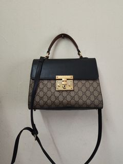 (Category: ) located in . Submitted by handbagshoarder (Listing ID 1397077663, Image 1). Description: .