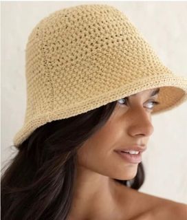 CELINE 2AUP7517Q NATURAL/BLACK TRIOMPHE IN RAFFIA M# BUCKET