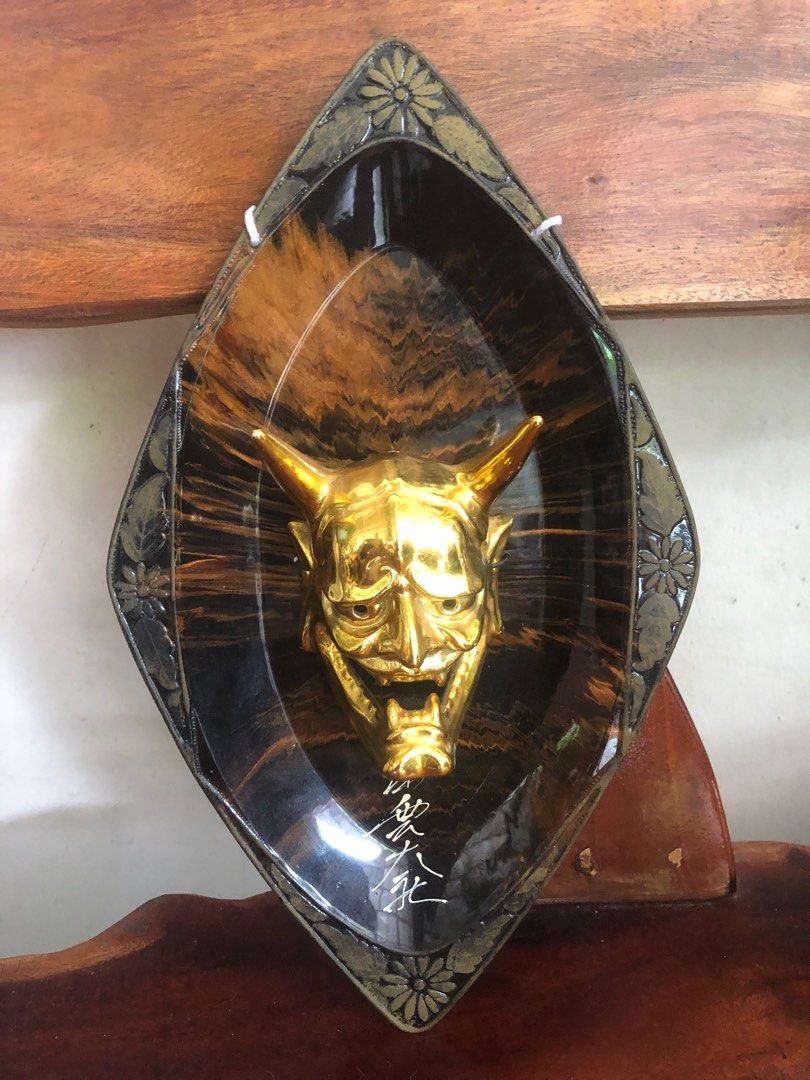 Hannya Noh Mask Ceramic Wall Display (Category: Wall Decor) located in Imus. Submitted by ABrielleC (Listing ID 1397065209, Image 3). Description: Ceramic Mask Bento Frame Height-12.5in Length-7.5in First to pay Loc Imus Cavite.