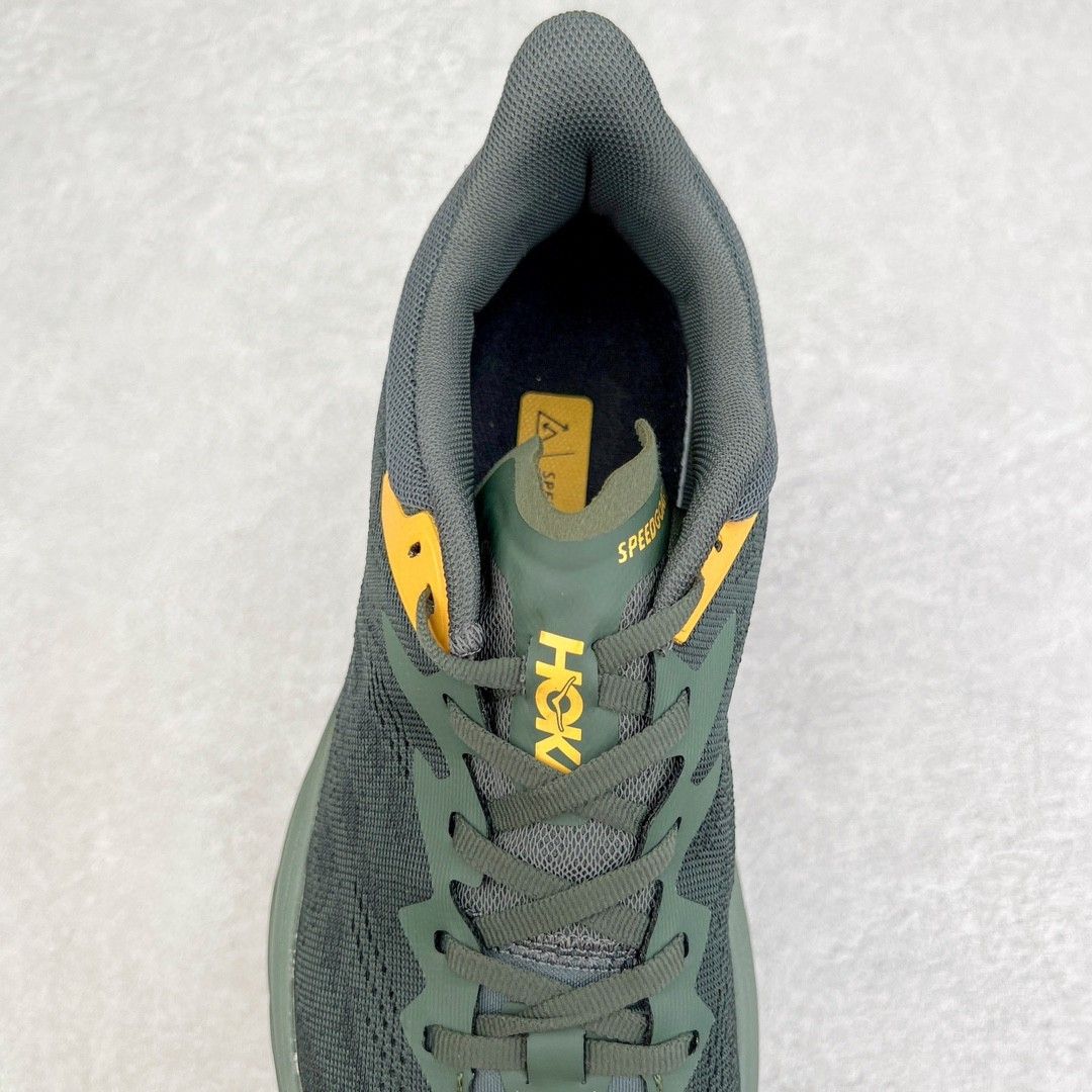 HOKA ONE ONE Speedgoat 5, 男裝, 鞋, 波鞋- Carousell