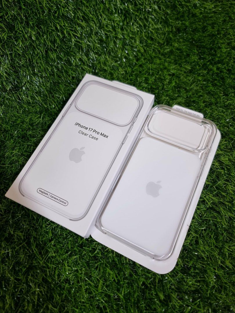 iPhone 17 Pro/ 17 Pro Max Magsafe Clear Case [NON YELLOWING] (Category: Cases & Sleeves) located in Manila. Submitted by ceeyashop (Listing ID 1397077352, Image 1). Description: Pm me, Available on hand Lalamove,Grab,J&T COD will do!.