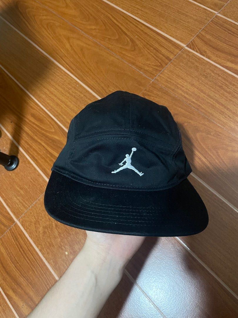 Jordan Fly Flat Bill Hat Jumpman Unisex Cap - Black (Category: Caps & Hats) located in Manila. Submitted by strberrie (Listing ID 1397119940, Image 1). Description: Jordan Fly Flat Bill Hat - Black Never been used outdoors! only wore it to check the fit Bought for ₱898 Size S-M Original Jordan.