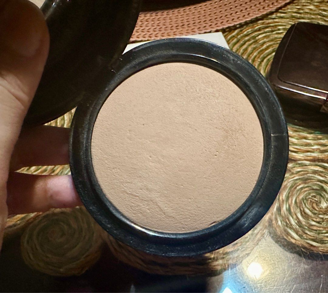 MAC Mineralize Skinfinish Medium Plus (Category: Makeup) located in Paranaque City. Submitted by catherinekhaye (Listing ID 1397093023, Image 2). Description: Open for swap.
