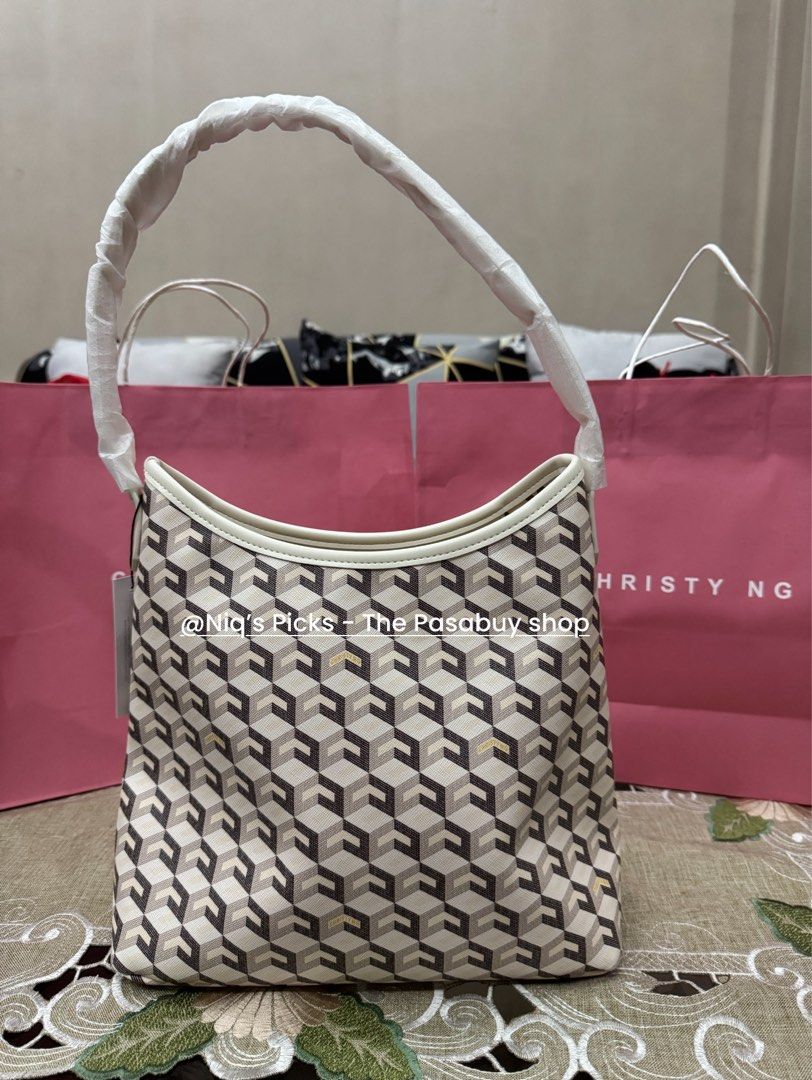 ONHAND Christy Ng Alesso Medium Bag (Category: Tote Bags) located in Mandaluyong City. Submitted by syzj30 (Listing ID 1397092089, Image 1). Description: Christy Ng Alesso Medium Colors Available: •White •Black •Ash •Pink •Burgundy 👉🏻 Brand new with Complete Inclusions (Paper bag and Dust Bag).
