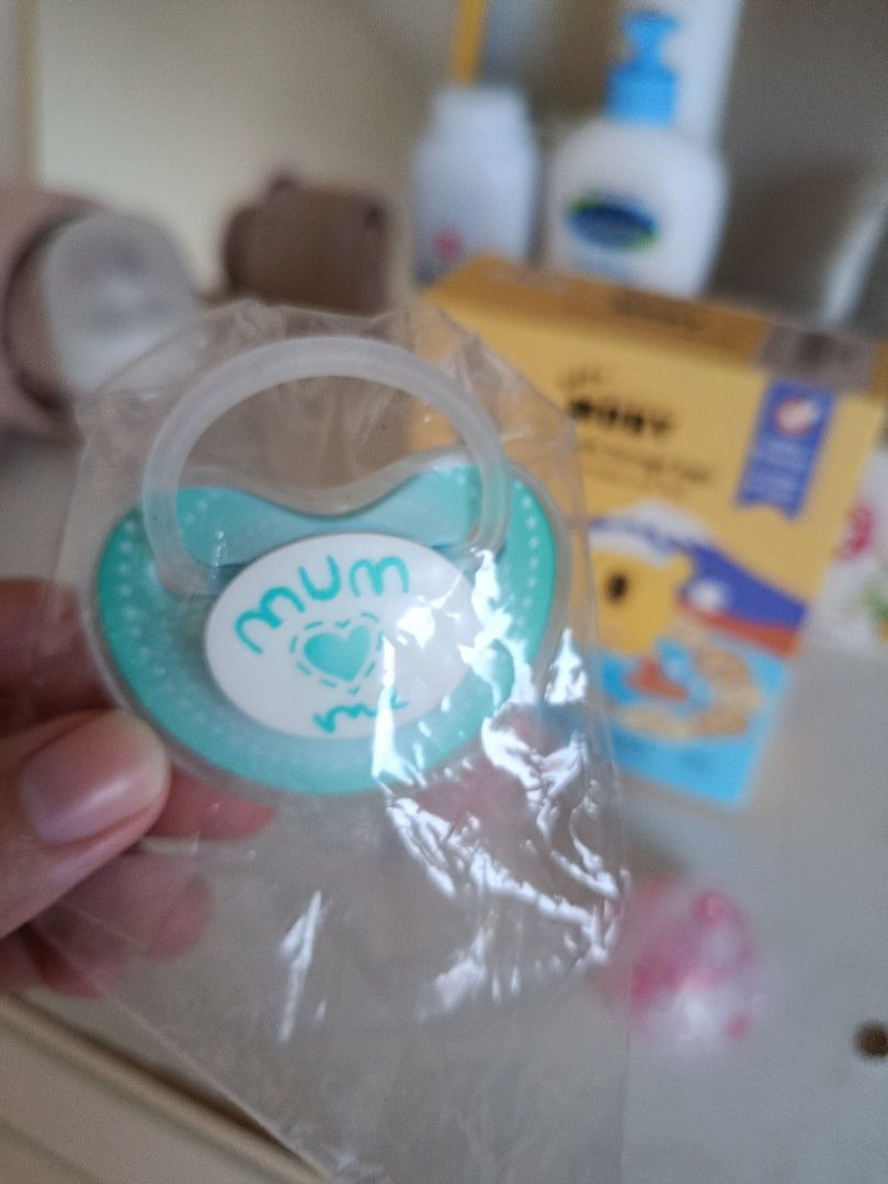 Pigeon Pacifier (Category: Breastfeeding & Bottle Feeding) located in Marikina City. Submitted by cblakes (Listing ID 1397172409, Image 1). Description: .