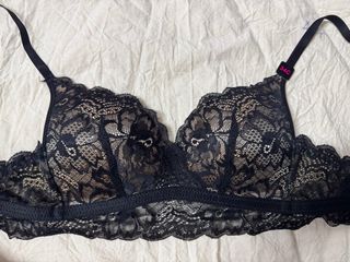 (Category: ) located in . Submitted by sfroom (Listing ID 1397195999, Image 1). Description: .