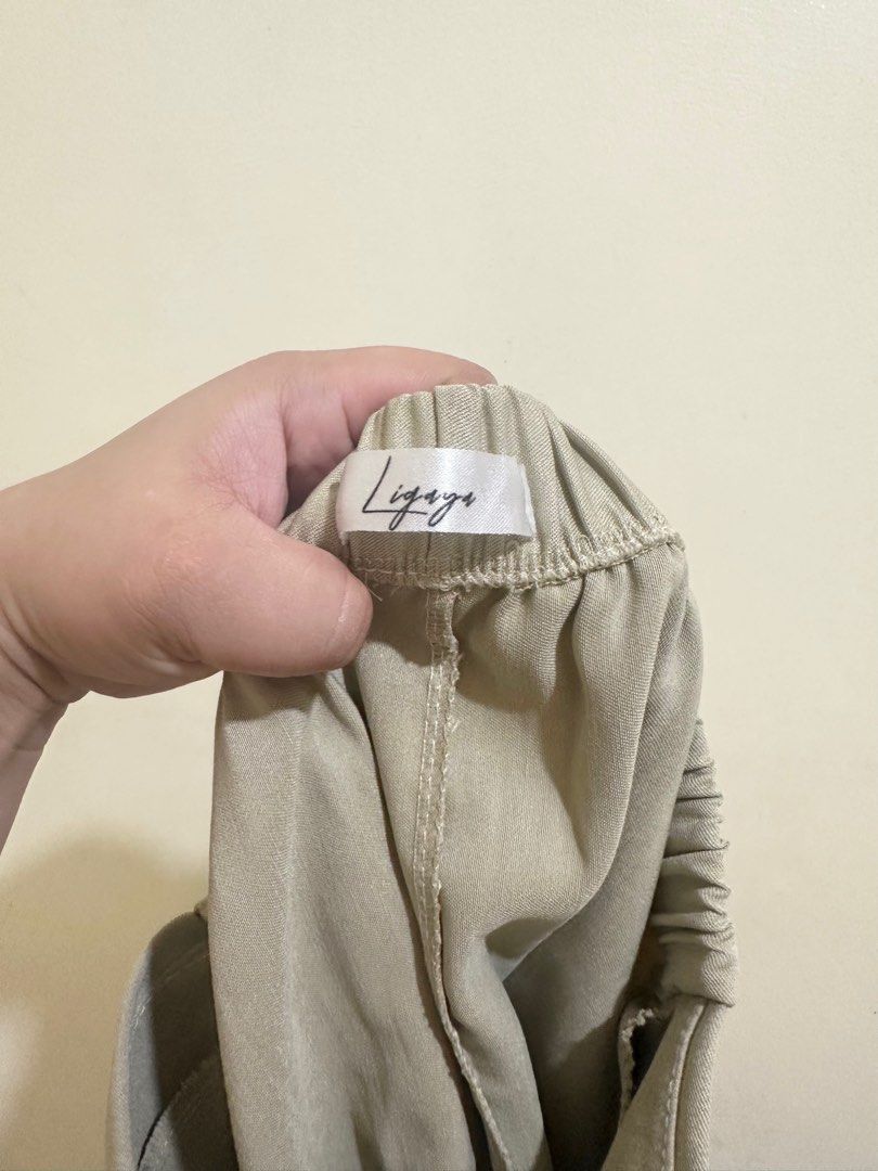 Plus Size Skorts (Category: Other Bottoms) located in Marikina City. Submitted by yet04212021 (Listing ID 1397153492, Image 2). Description: Sobrang ganda ang comfy. The fabric is stretchable. Best fit to XL-XXL.