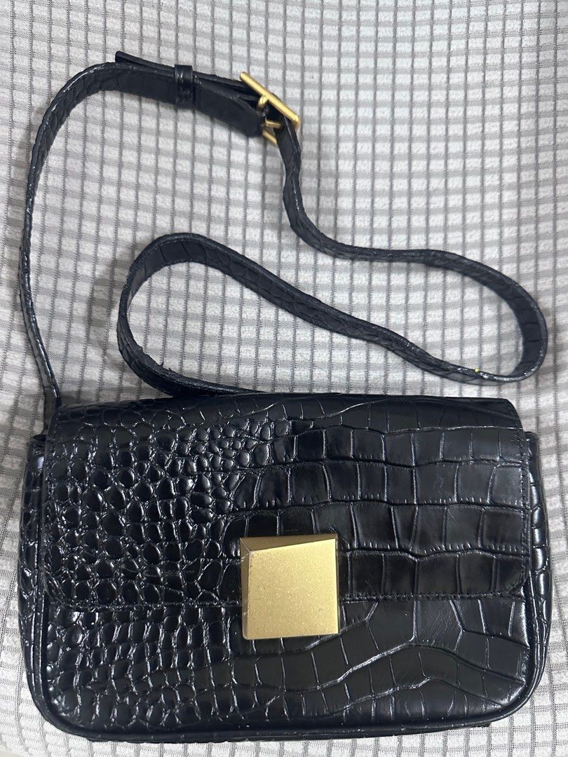 Rouge & Lounge Sling Belt Bag (Category: Luxury Bags & Wallets) located in Manila. Submitted by shopaholic_gurl (Listing ID 1397188322, Image 2). Description: Like new item Can be worn as sling bag, Chest bag or belt bag Gold hardwares No flaws Sold as is.