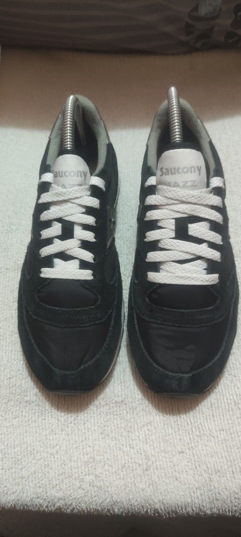 Saucony Jazz Original Black Sneakers (Category: Sneakers) located in Taguig. Submitted by ilymacshop (Listing ID 1397207668, Image 1). Description: - Saucony Jazz Original sneakers - US 6 UK 5 Euro 38.5 CM 23.5 Color: Black with white accents - Features white laces and midsole - Saucony logo visible - good condition + sf - pm me for details - Comfortable for everyday wear.