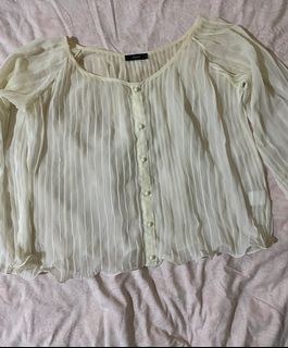 (Category: ) located in . Submitted by kyeomies (Listing ID 1397168386, Image 1). Description: .