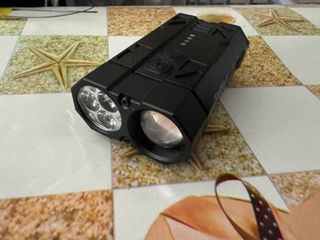 （分類：）位於 。 由 chanjaff 提交（商品編號 1397211418，圖片 1）。簡介： 。